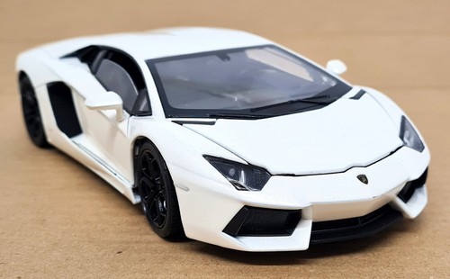 Nex modellino auto - 1/24,